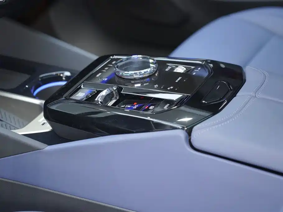BMW 5 Series 2024 530Li Exclusive M Sports Package купить на сайте DeffCars