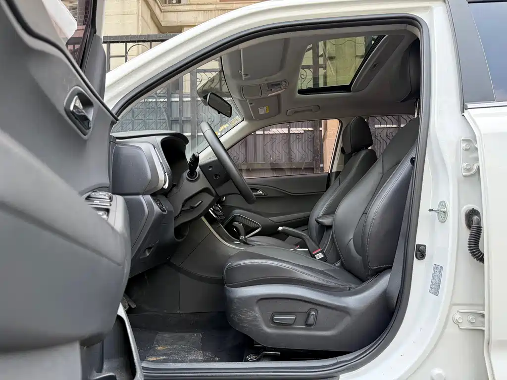 Beijing Hyundai ix35 2018 2.0L automatic two-wheel drive Zhiyong·Enjoy Edition купить на сайте DeffCars