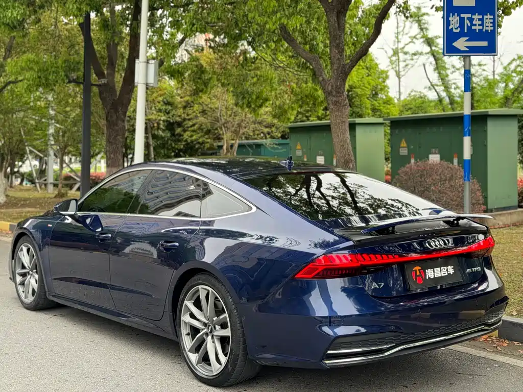 Audi A7 2020 45 TFSI Premium Selection купить на сайте DeffCars