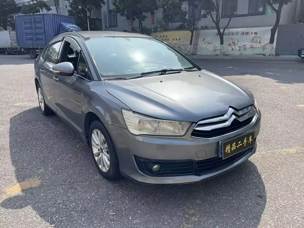 Sega (C-Quatre) 2013 Three-Car 1.6L Manual Style купить на сайте DeffCars