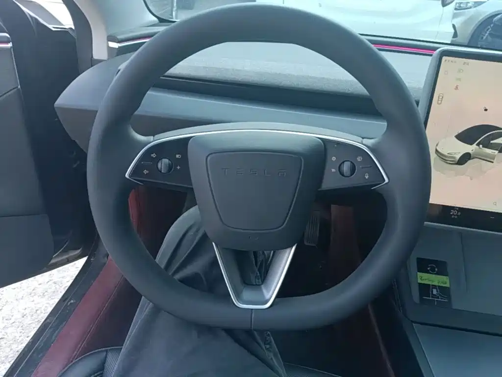 Model 3 2023 rear-wheel drive version купить на сайте DeffCars