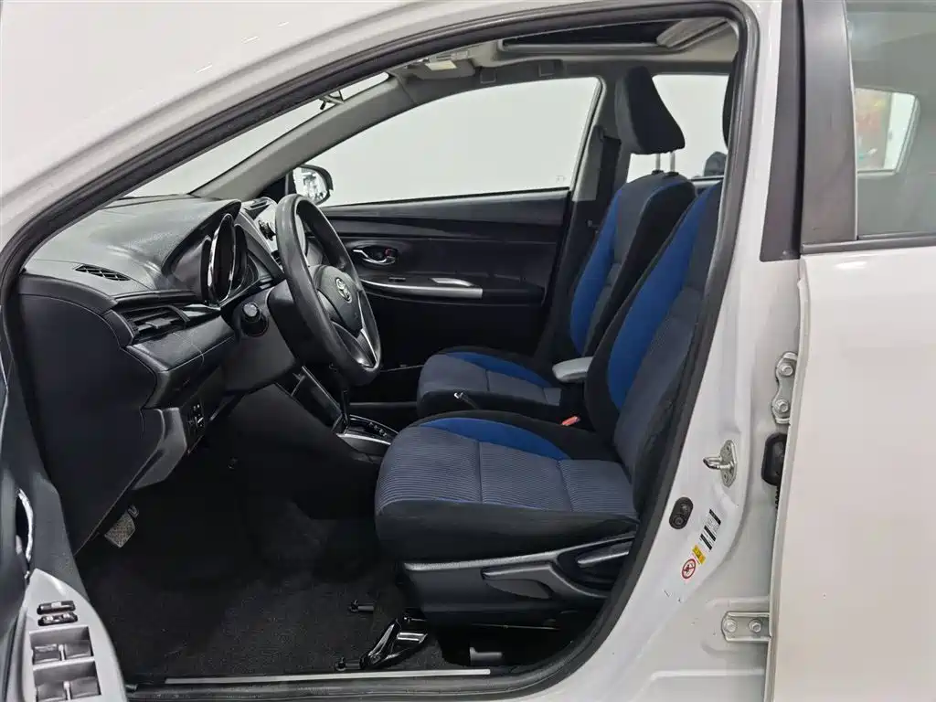 YARiS L 2016 model facelift 1.5G CVT sunroof version купить на сайте DeffCars