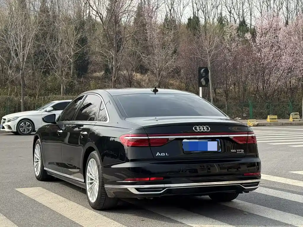 Audi A8 2018 A8L 55 TFSI quattro launch version exclusive model купить на сайте DeffCars