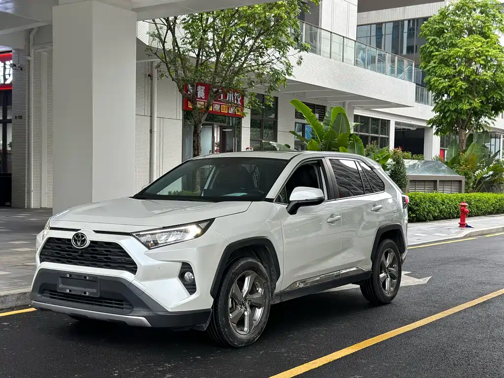 RAV4 Rongfang 2022 2.0L CVT two-wheel drive fashion Plus version купить на сайте DeffCars
