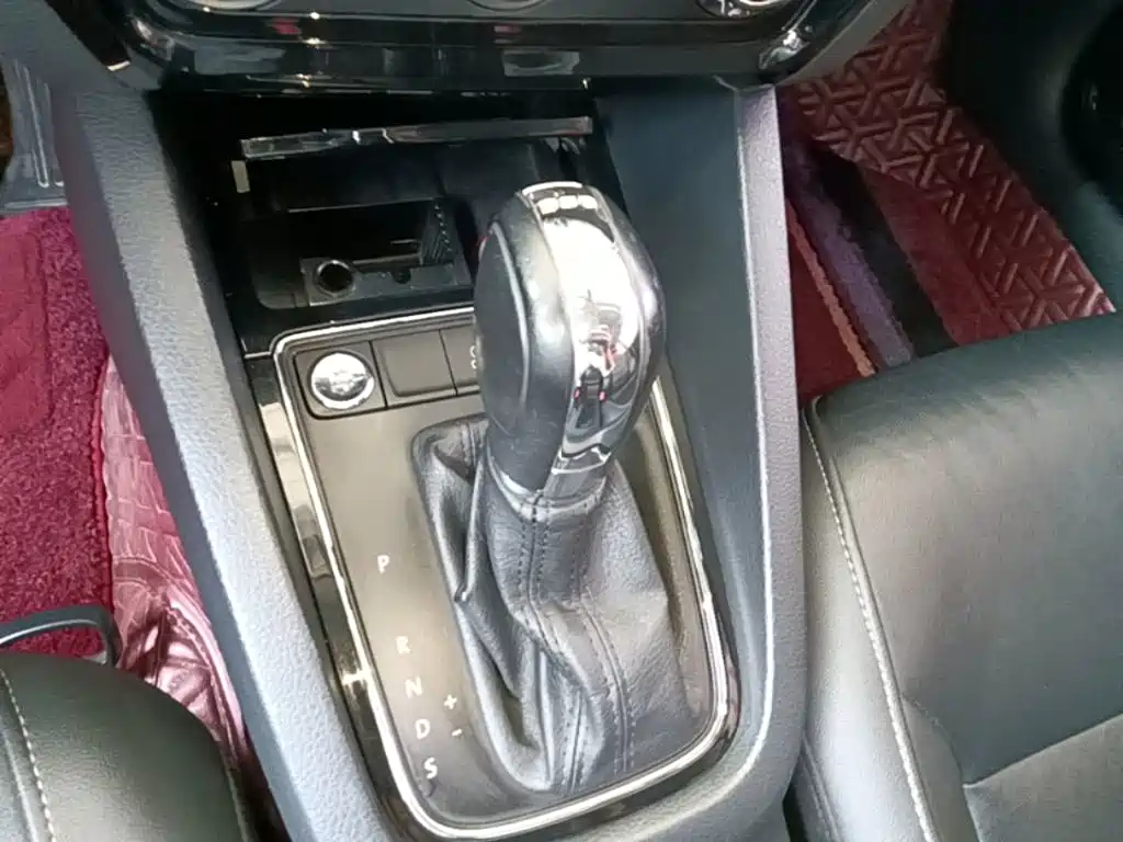 Sagitar 2018 180TSI DSG Premium Edition купить на сайте DeffCars