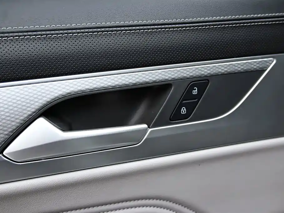 Lanxun 2023 380TSI four-wheel drive R-Line cruise version купить на сайте DeffCars