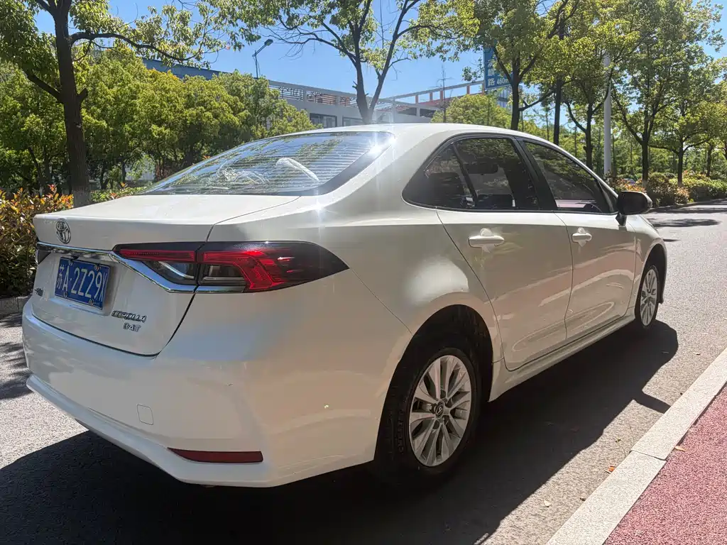 Corolla 2019 1.2T S-CVT GL Pioneer Edition купить на сайте DeffCars