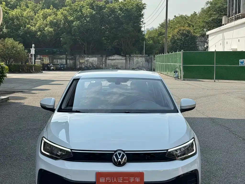 Lavida 2023 Xinrui 1.5L Automatic Xinyi Edition купить на сайте DeffCars