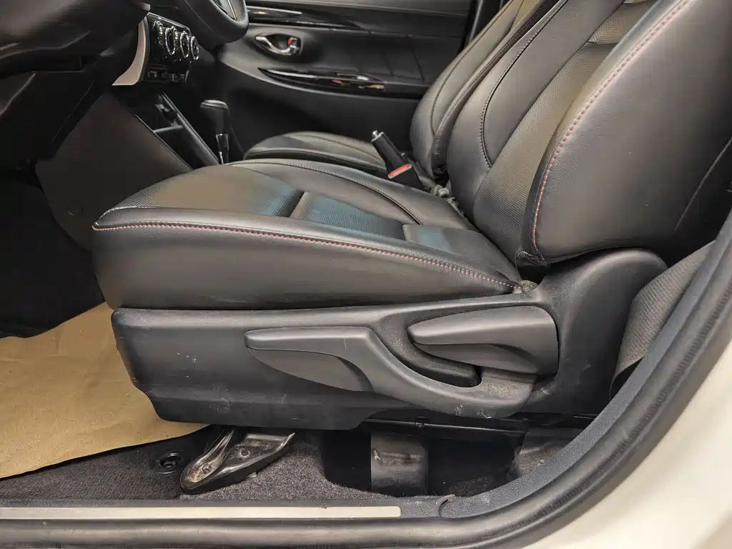 YARiS L Zhixuan 2020 Zhixuan X 1.5L CVT Deluxe Edition купить на сайте DeffCars