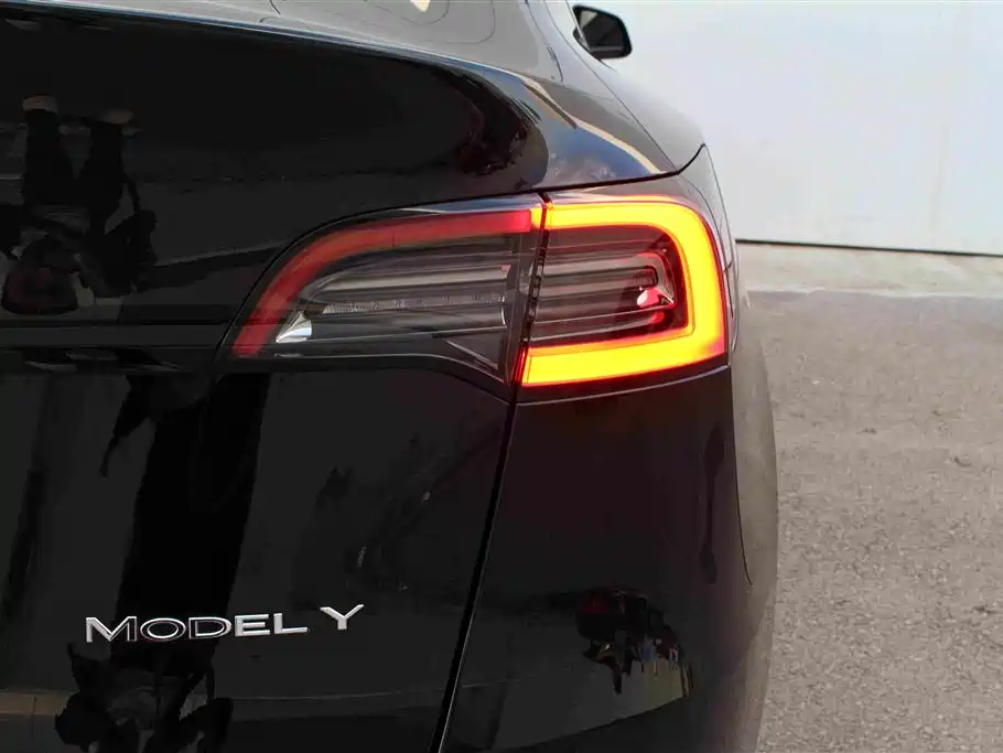 Model Y 2022 rear-wheel drive купить на сайте DeffCars