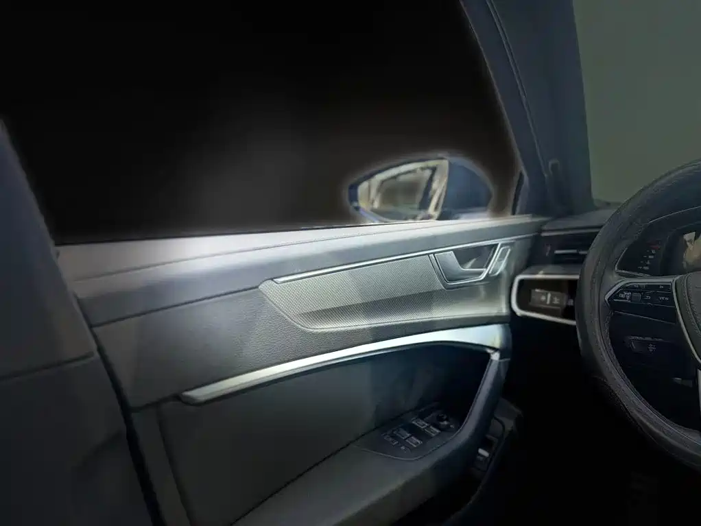 Audi A6L 2023 45 TFSI Premium Dynamic Model купить на сайте DeffCars