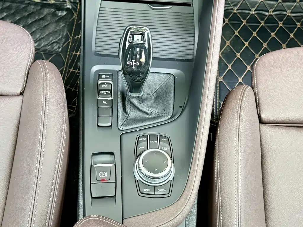 BMW X1 2021 sDrive25Li Leading Model купить на сайте DeffCars