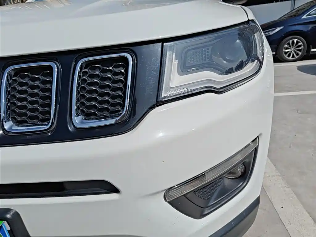 Compass 2017 200T Automatic Home Edition купить на сайте DeffCars