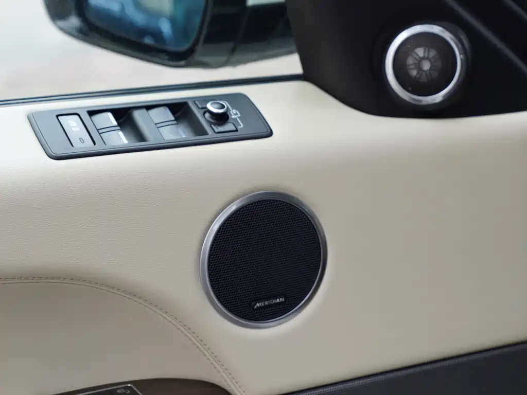 Range Rover Sport 2015 3.0 SDV6 HSE купить на сайте DeffCars
