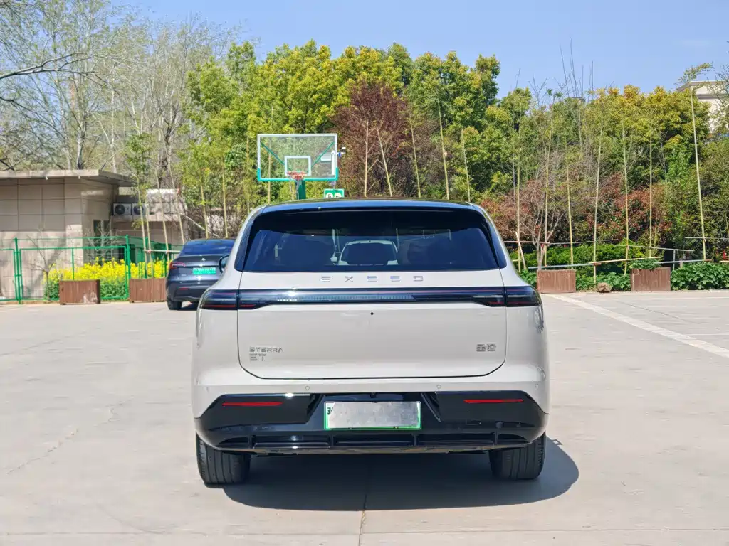 Star Era ET 2025 extended range 240 Max four-wheel drive assisted driving in urban areas купить на сайте DeffCars