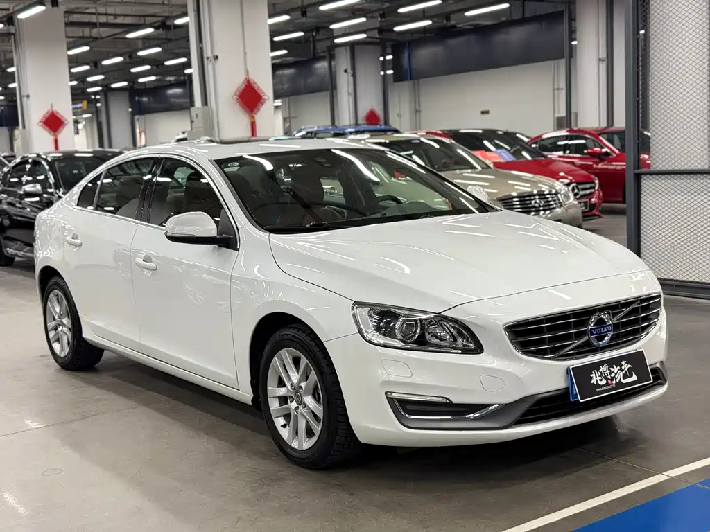 Volvo S60 2017 S60L T3 Smart Edition купить на сайте DeffCars