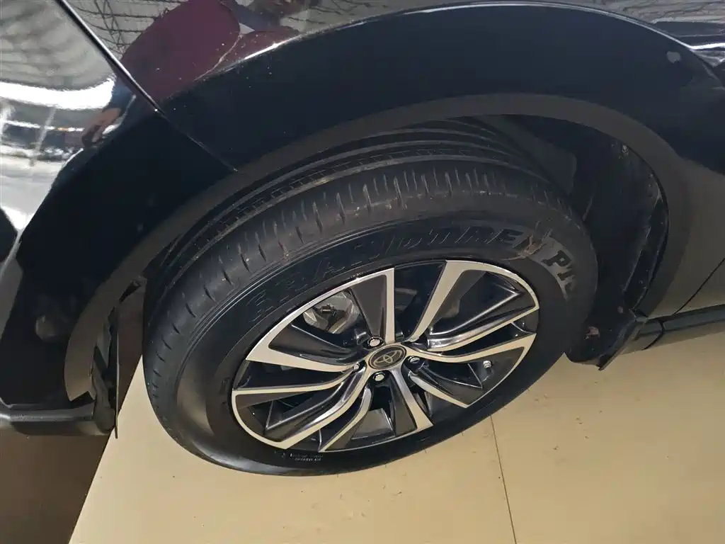 Lingfang HARRIER 2022 2.0L CVT two-wheel drive exclusive version купить на сайте DeffCars