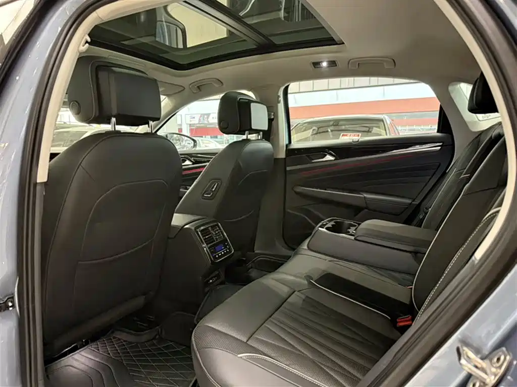 Passat 2022 330TSI Starry Sky Premium Edition купить на сайте DeffCars