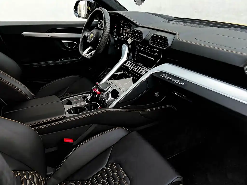 Urus 2021 4.0T V8 купить на сайте DeffCars