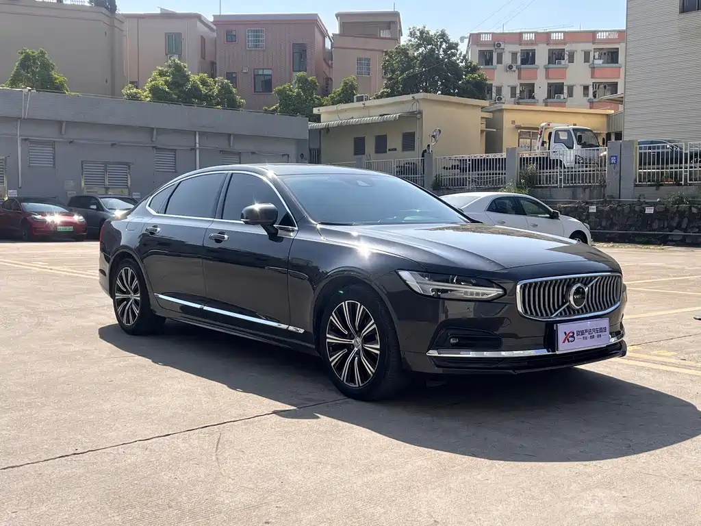 Volvo S90 2021 B5 Zhiyuan Luxury Edition купить на сайте DeffCars