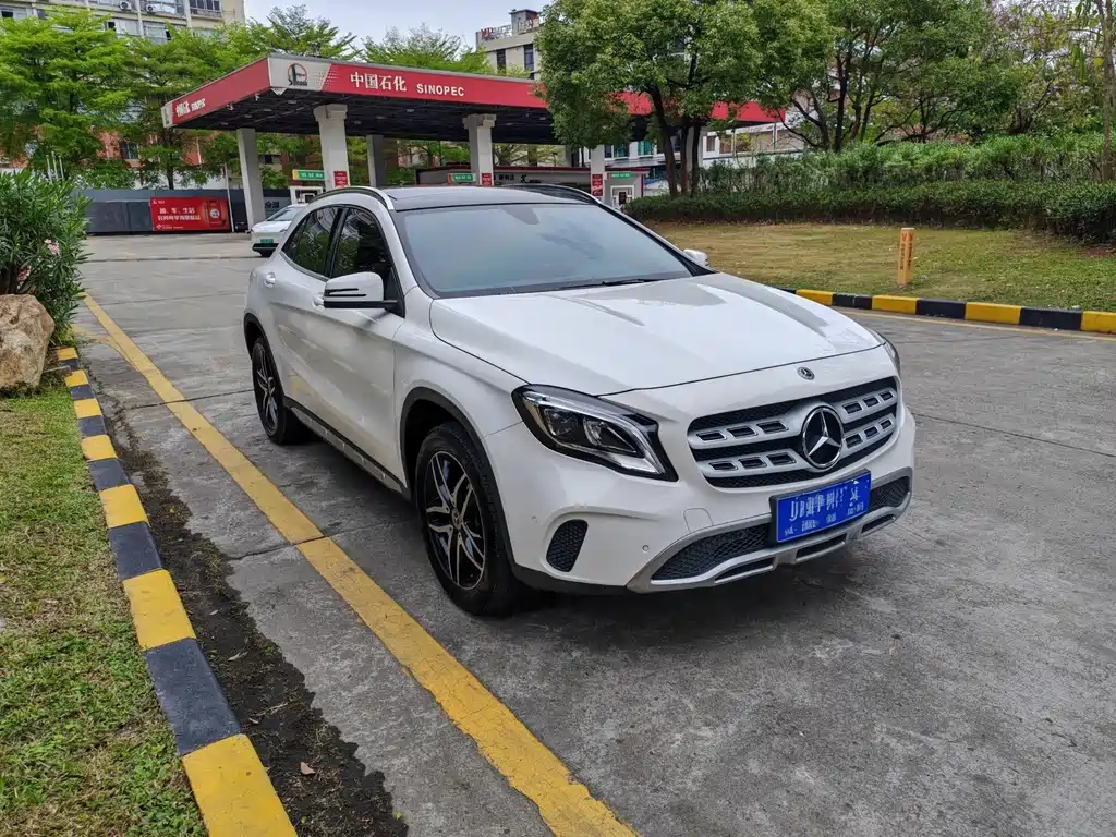 Mercedes-Benz GLA 2017 GLA 200 Fashion Model купить на сайте DeffCars