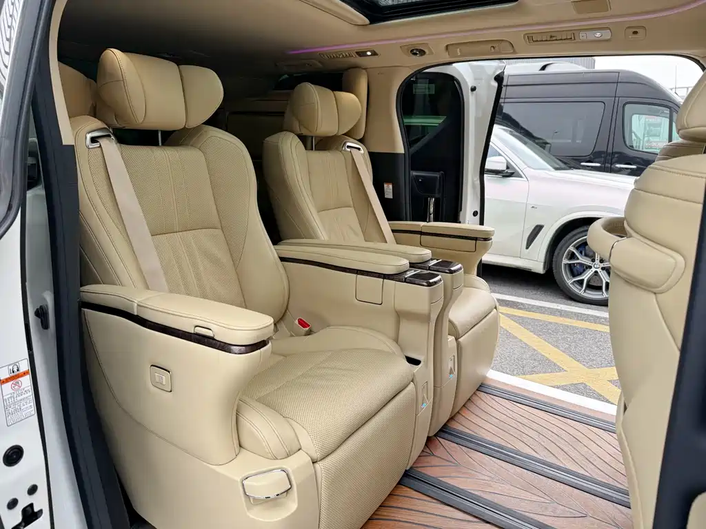 Wilfa 2021 Crown Dual Engine 2.5L HV Premium Edition купить на сайте DeffCars