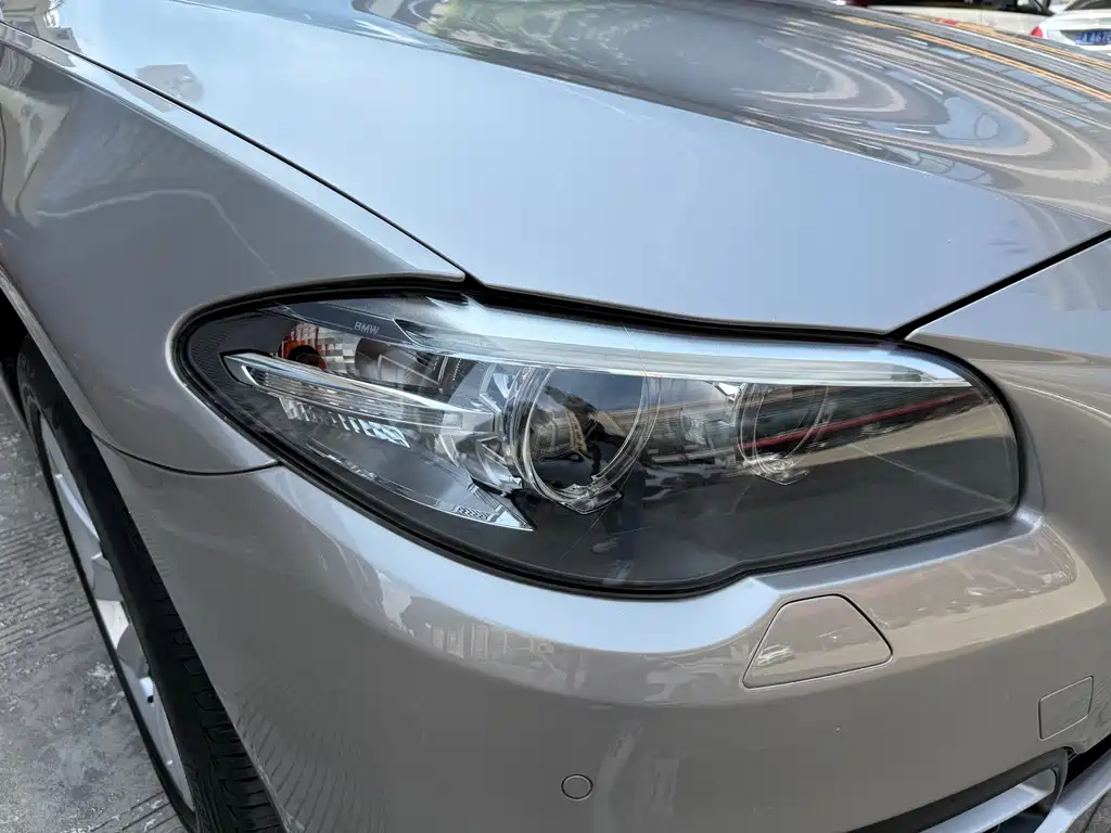 BMW 5 Series 2017 525Li Leading купить на сайте DeffCars