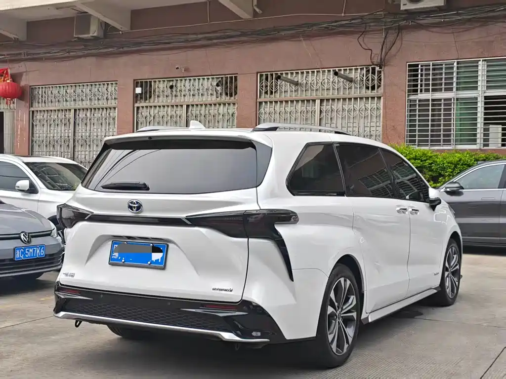 Grevia 2023 2.5L Hybrid Premium PLUS Edition купить на сайте DeffCars