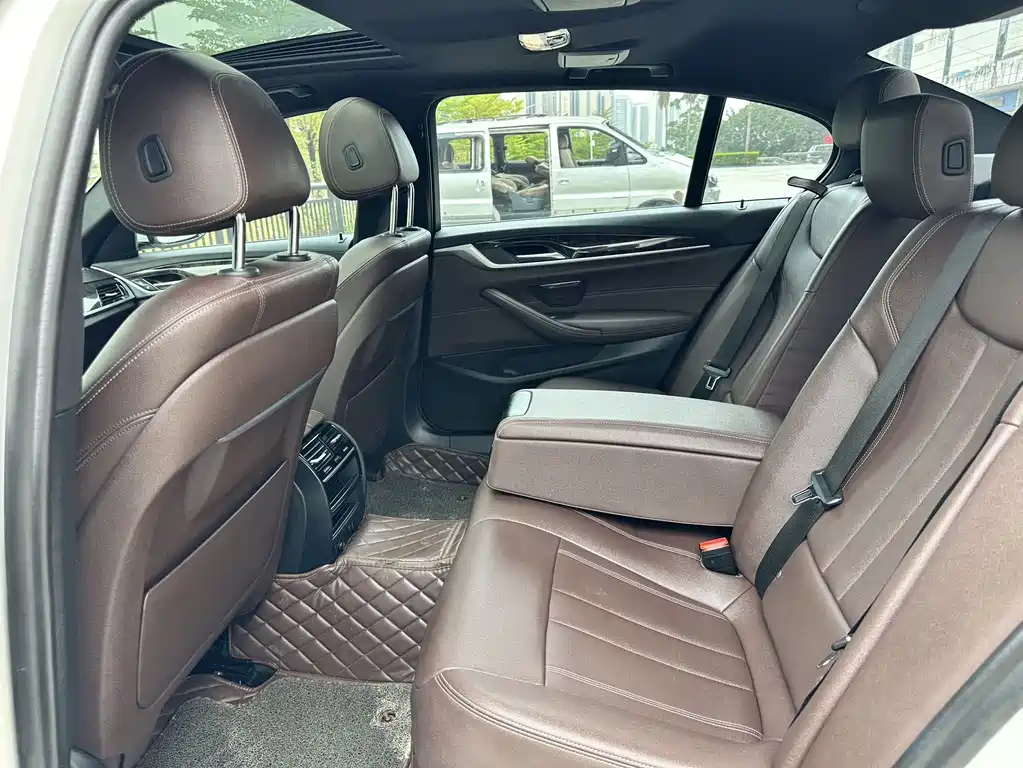 BMW 5 Series 2019 525Li M Sports Package купить на сайте DeffCars