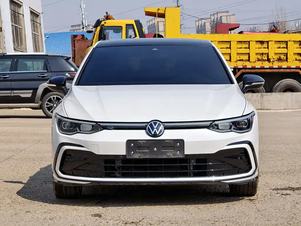 Golf 2023 280TSI DSG R-Line купить на сайте DeffCars