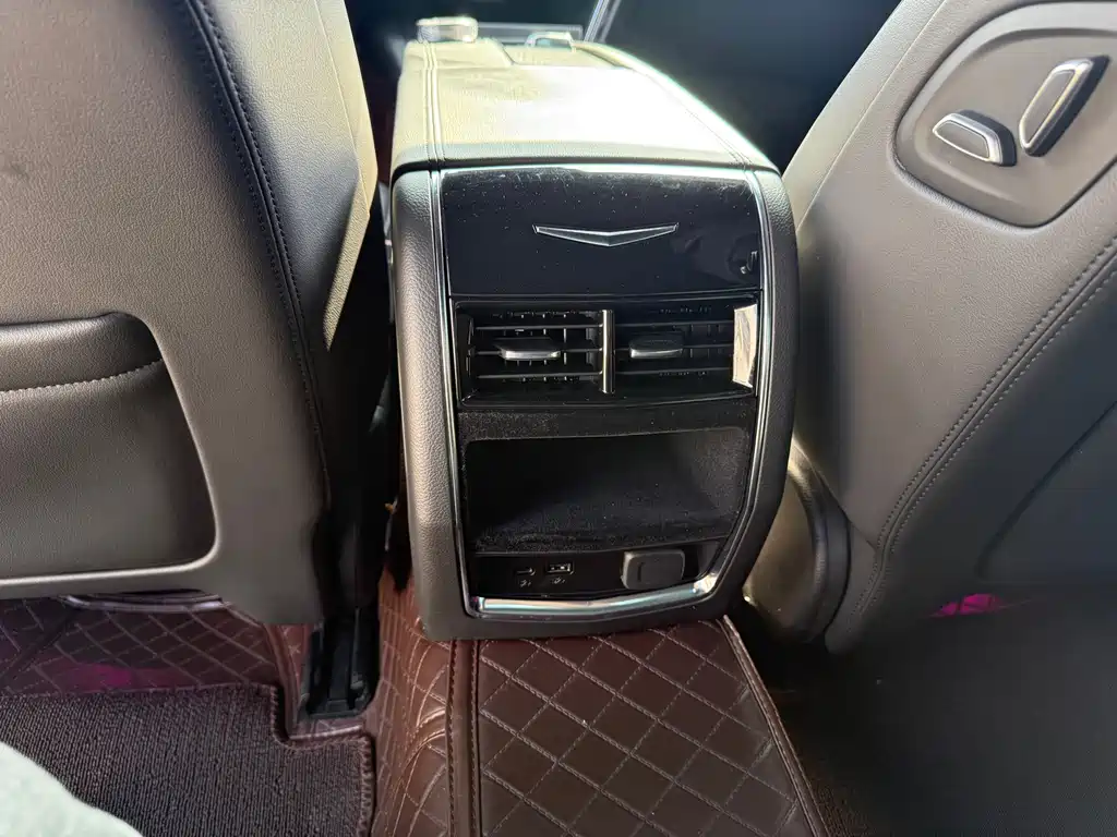 Cadillac CT6 2023 28T luxury model купить на сайте DeffCars