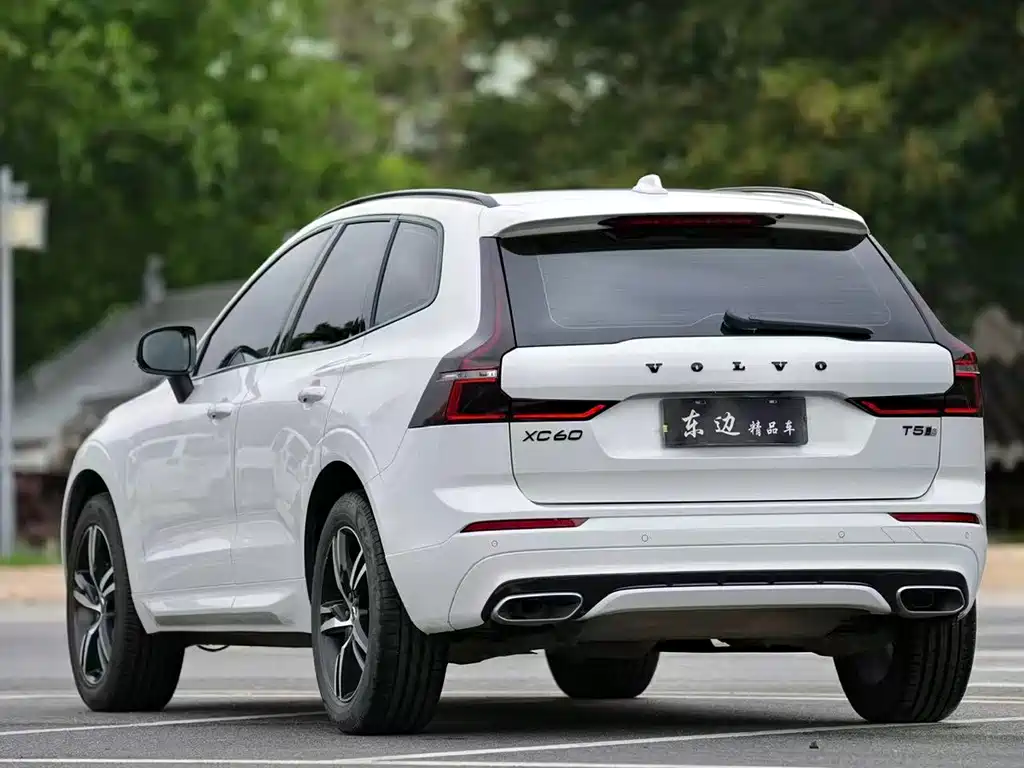 Volvo XC60 2021 T5 four-wheel drive Zhiyuan Sport Edition купить на сайте DeffCars