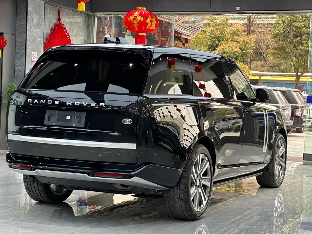 Range Rover 2024 3.0 L6 400PS Genesis Extended Edition купить на сайте DeffCars