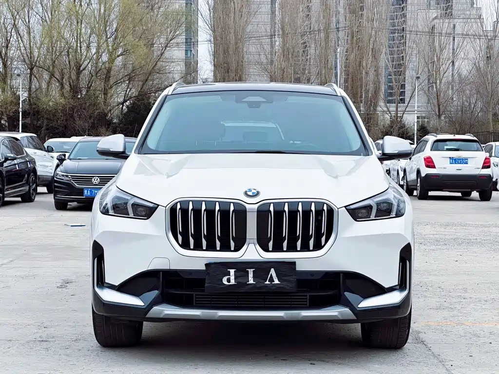 BMW X1 2023 sDrive20Li X Design Package купить на сайте DeffCars