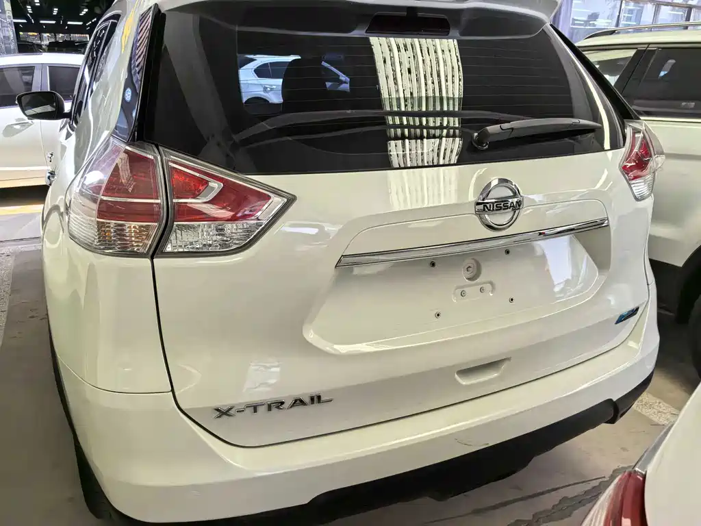 X-Trail 2015 2.0L CVT Comfort MAX Edition 2WD купить на сайте DeffCars