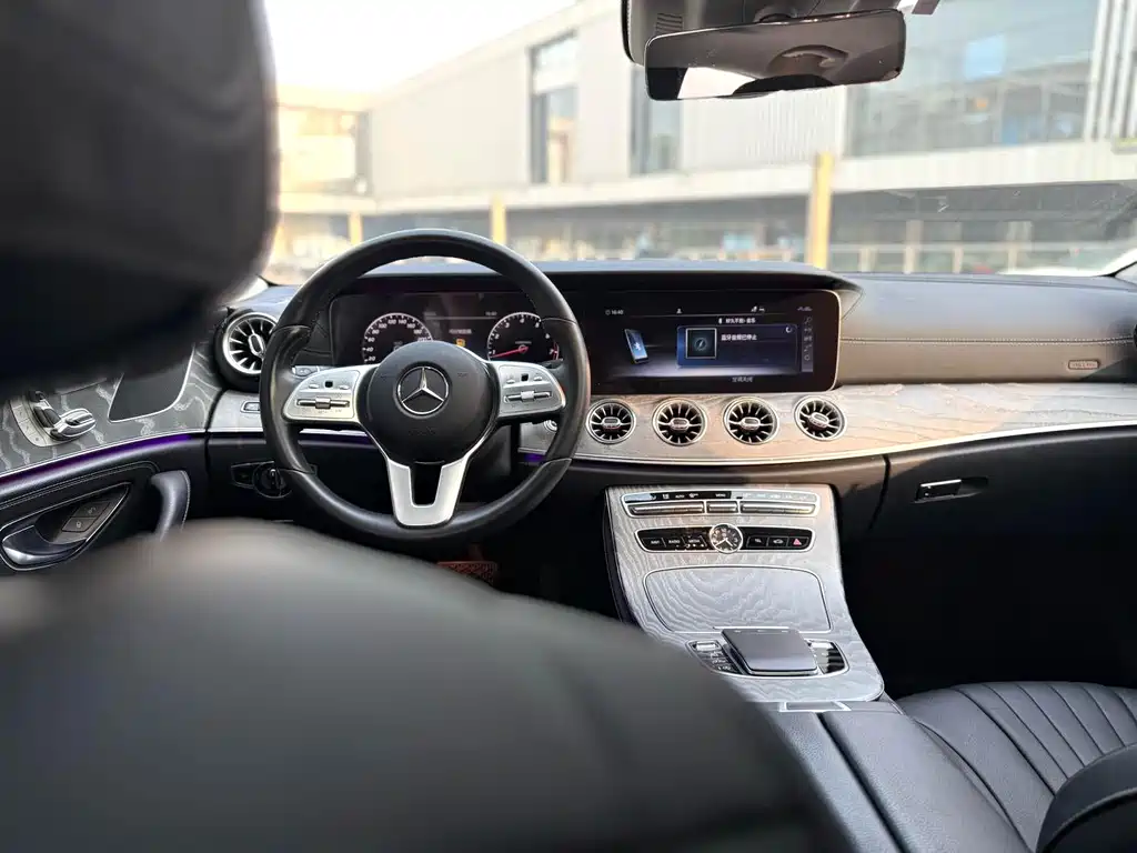 Mercedes-Benz CLS 2018 CLS 300 Dynamic купить на сайте DeffCars
