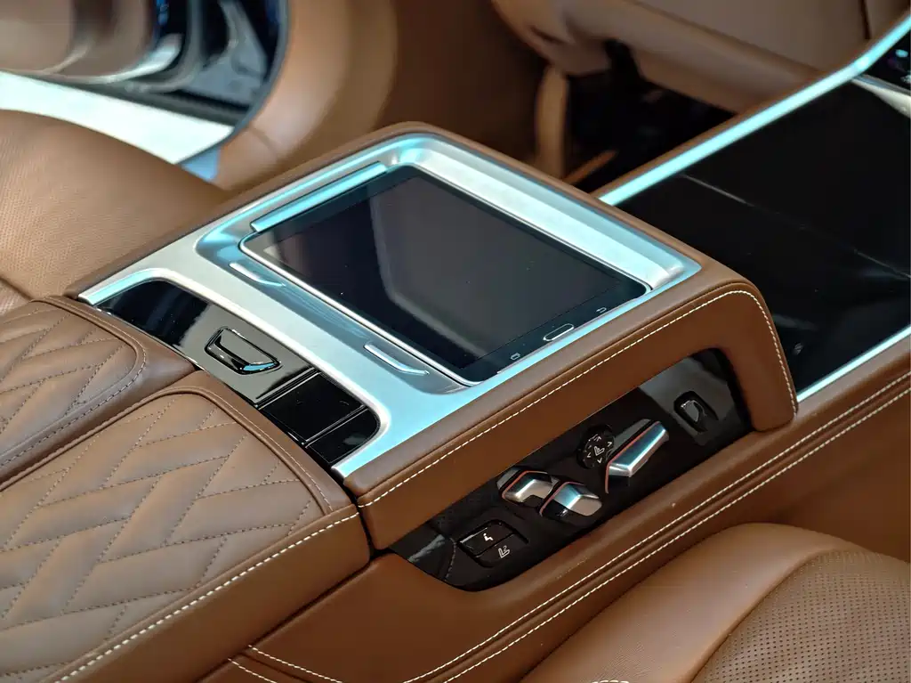 BMW 7 Series 2019 740Li xDrive Executive Luxury Package купить на сайте DeffCars