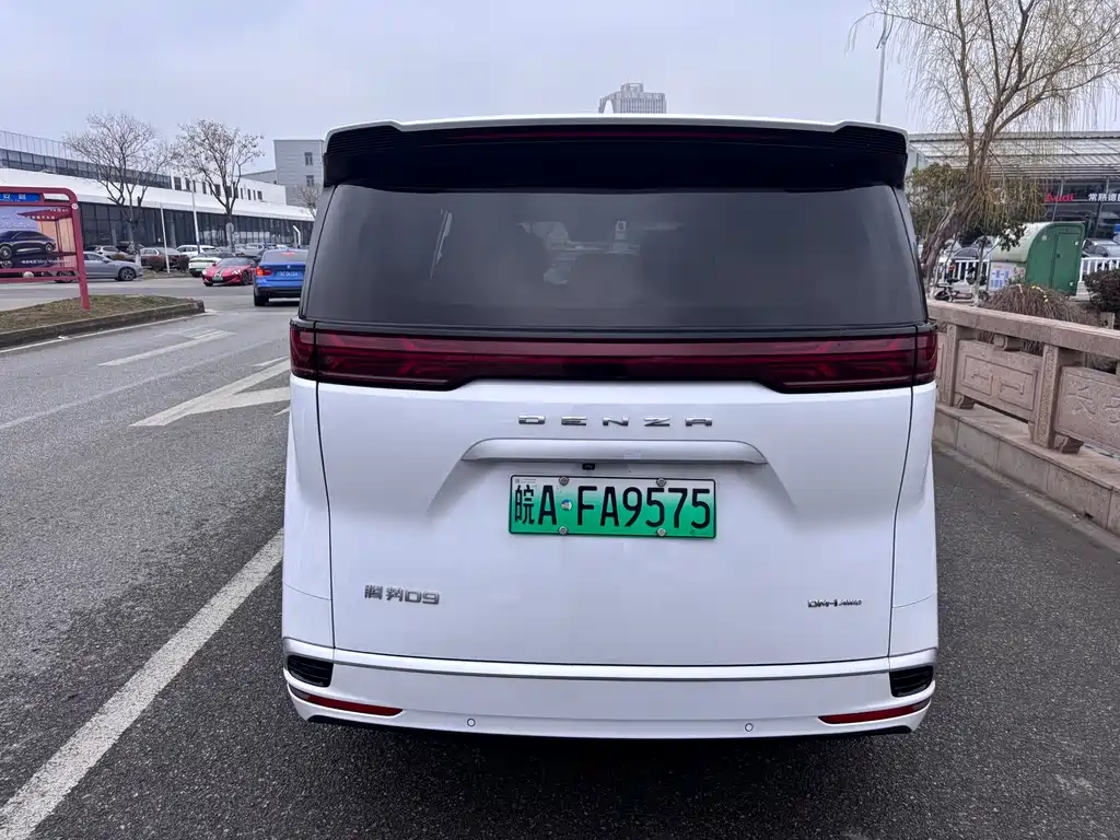 Denza D9 2022 DM-i 970 four-wheel drive flagship model купить на сайте DeffCars