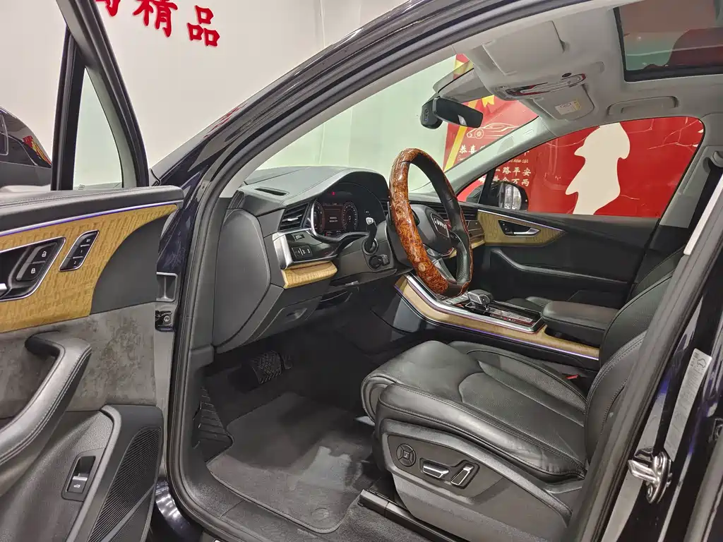 Audi Q7 2021 55 TFSI quattro S line premium model купить на сайте DeffCars