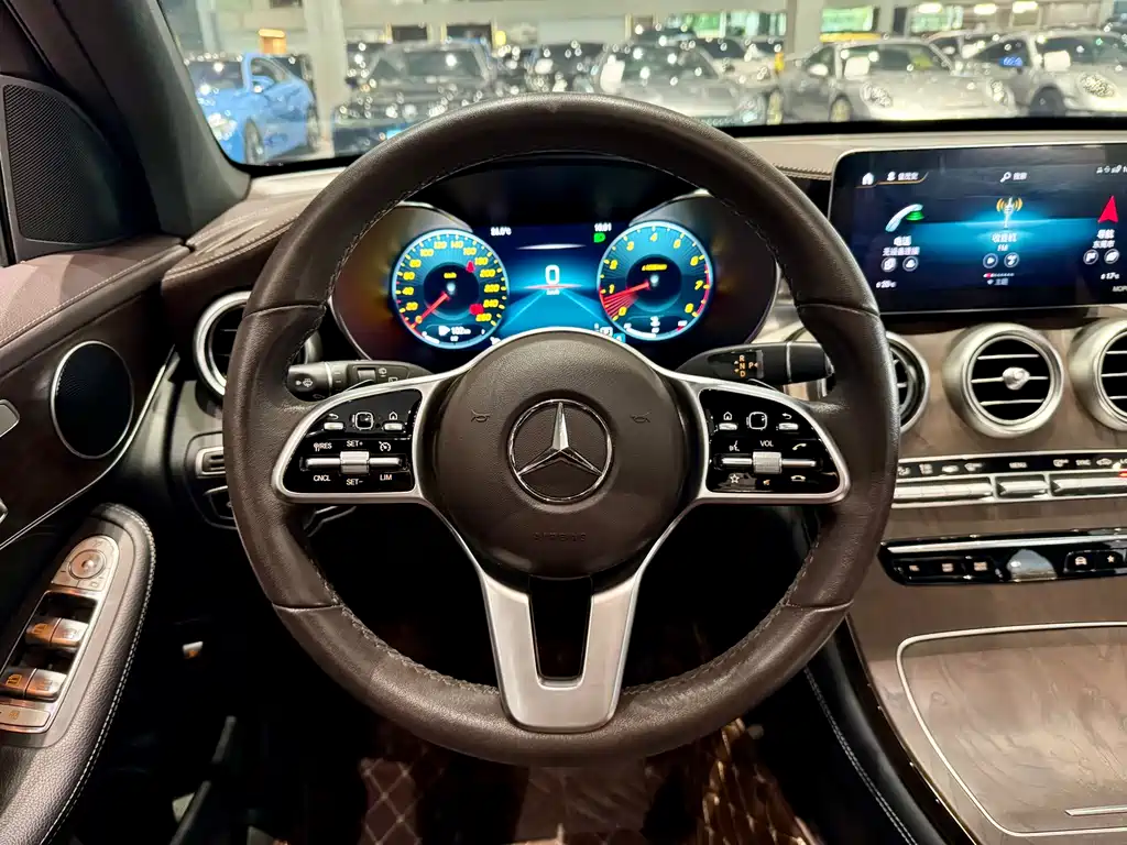 Mercedes-Benz GLC 2020 facelift GLC 260 L 4MATIC luxury model купить на сайте DeffCars
