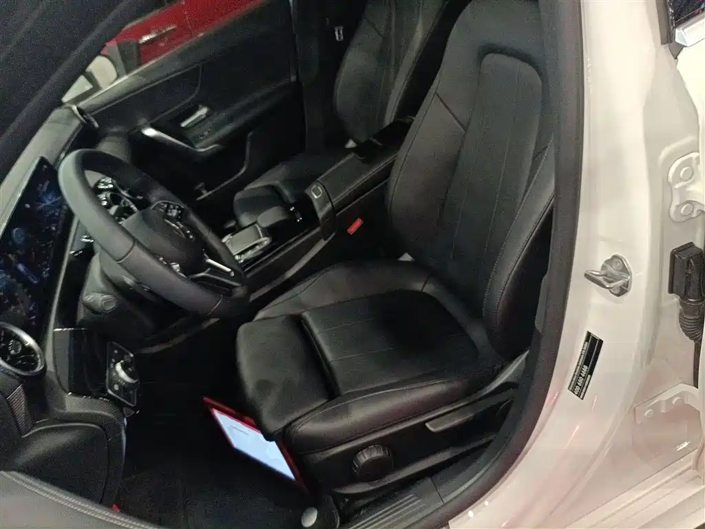 Mercedes-Benz A-Class 2021 A 200 L Sports Sedan Dynamic Type купить на сайте DeffCars