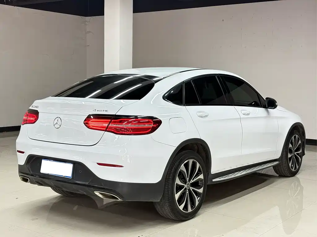 Mercedes-Benz GLC Coupe 2017 GLC 260 4MATIC Coupe SUV купить на сайте DeffCars