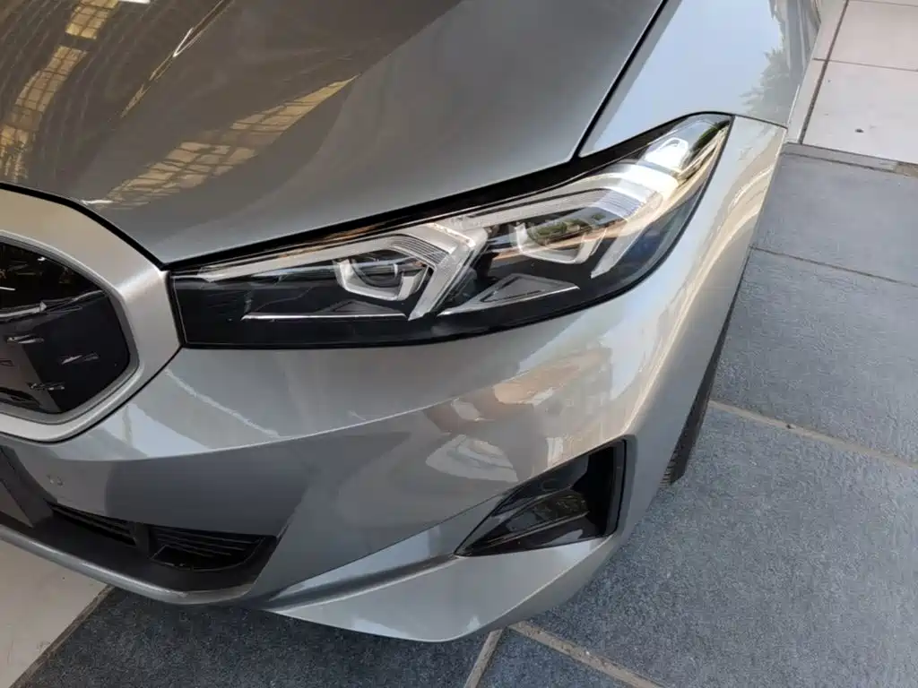 BMW i3 2022 eDrive 35 L купить на сайте DeffCars
