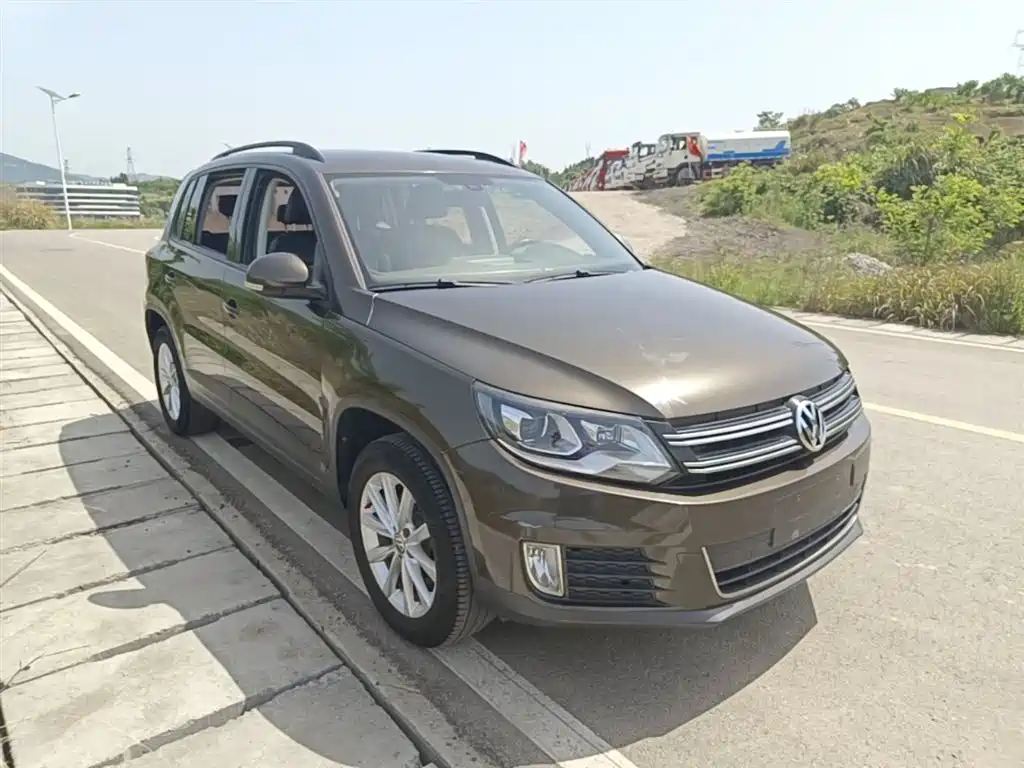 Tiguan 2017 300TSI automatic two-wheel drive Silk Road Comfort Edition купить на сайте DeffCars