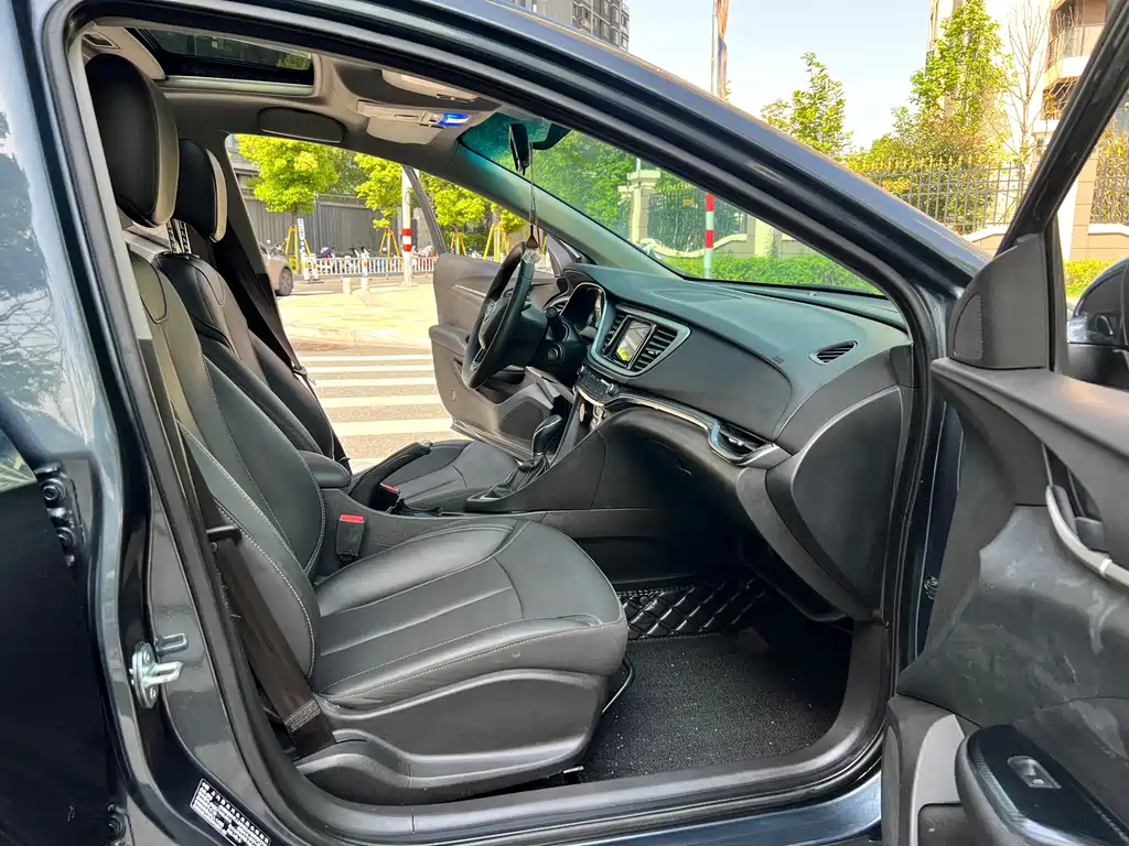 Yinglang 2021 model model 1.5L automatic elite model купить на сайте DeffCars