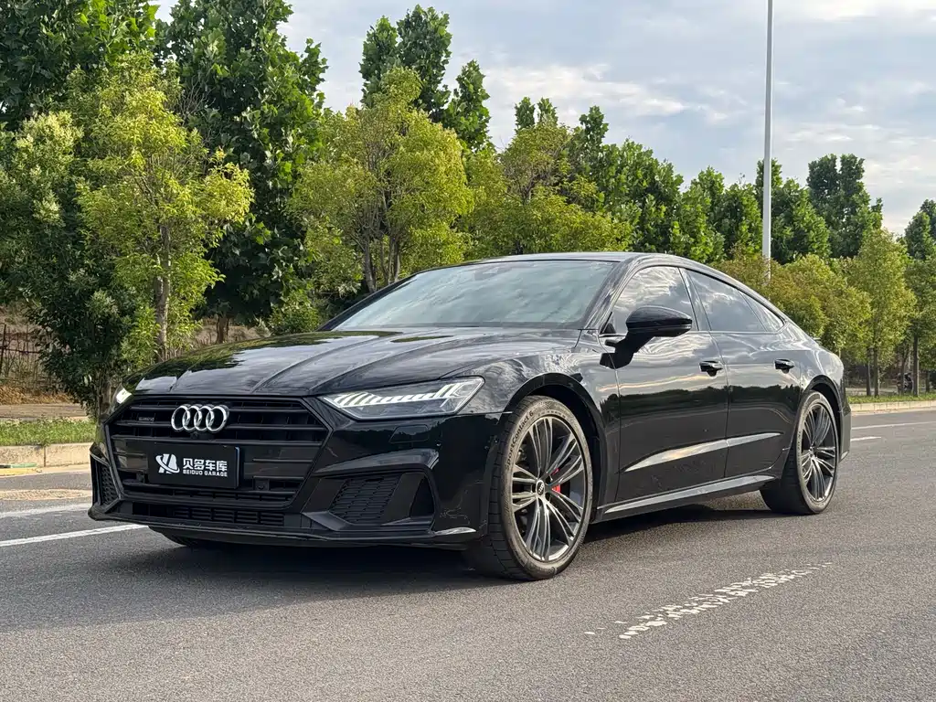 Audi A7 2023 45 TFSI Premium Selection купить на сайте DeffCars