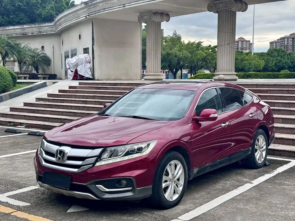 Crosstour 2014 2.4L Deluxe Edition купить на сайте DeffCars