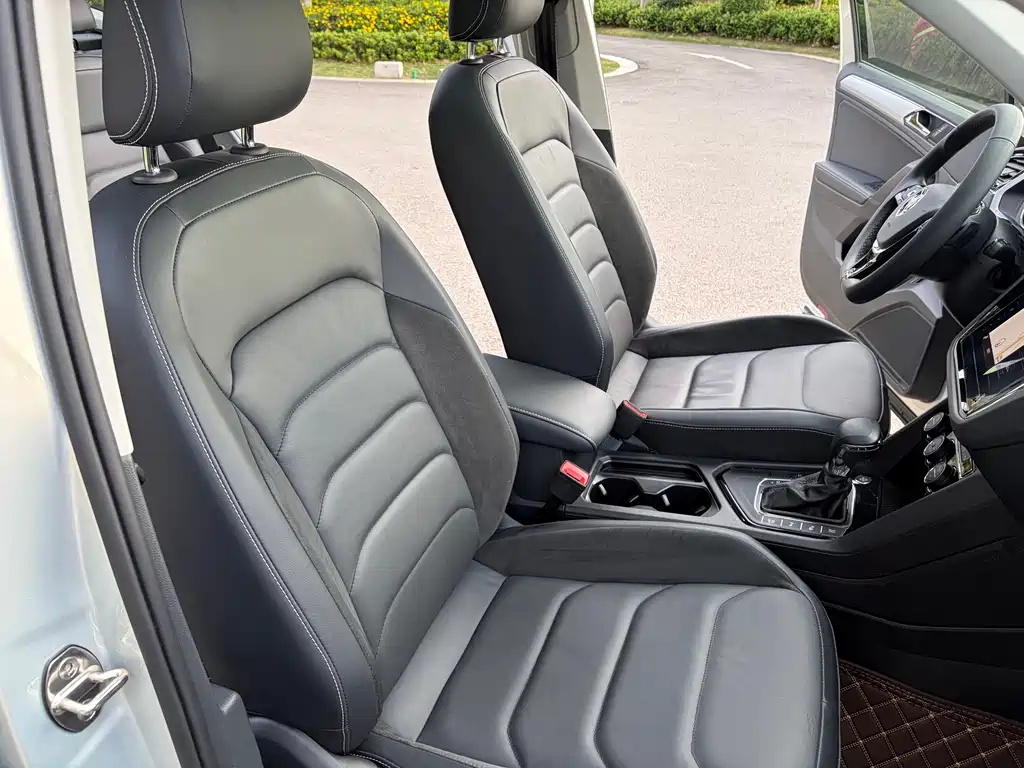 Tiguan L 2020 330TSI automatic two-wheel drive smart luxury version National VI купить на сайте DeffCars