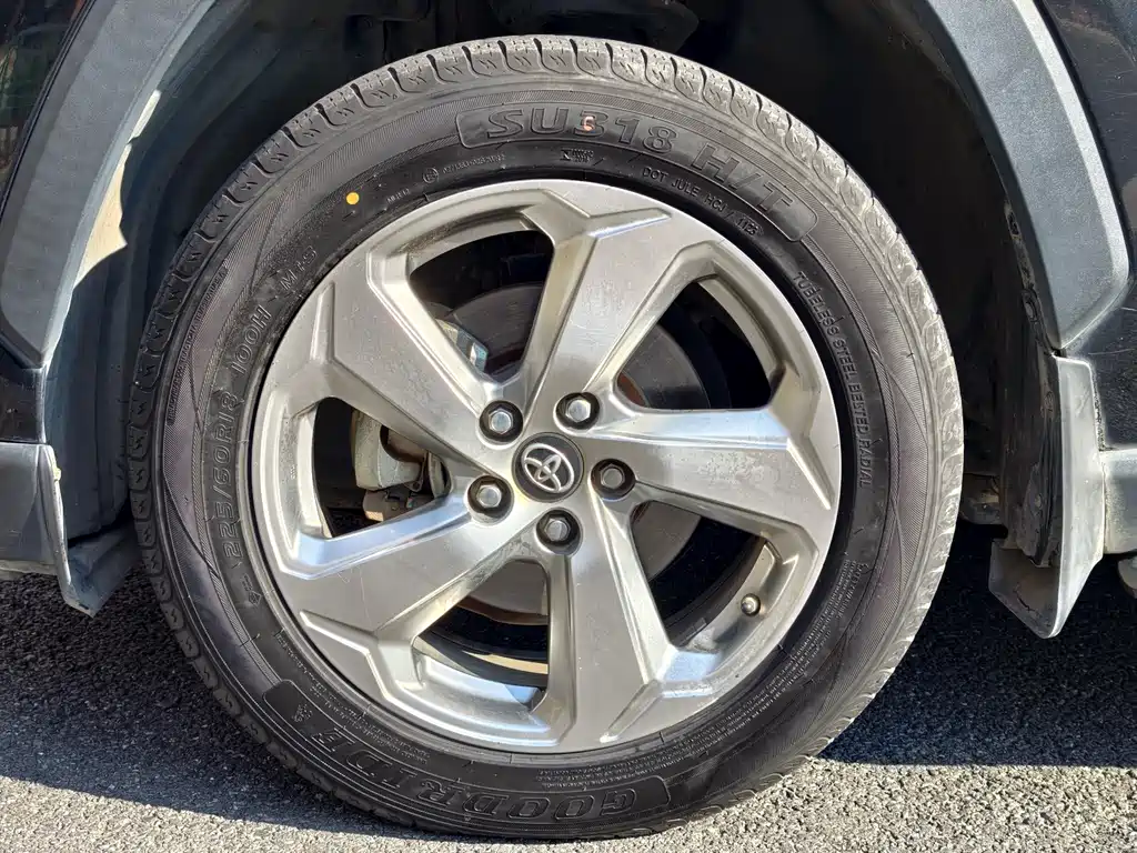 RAV4 Rongfang 2022 2.0L CVT two-wheel drive fashion Plus version купить на сайте DeffCars