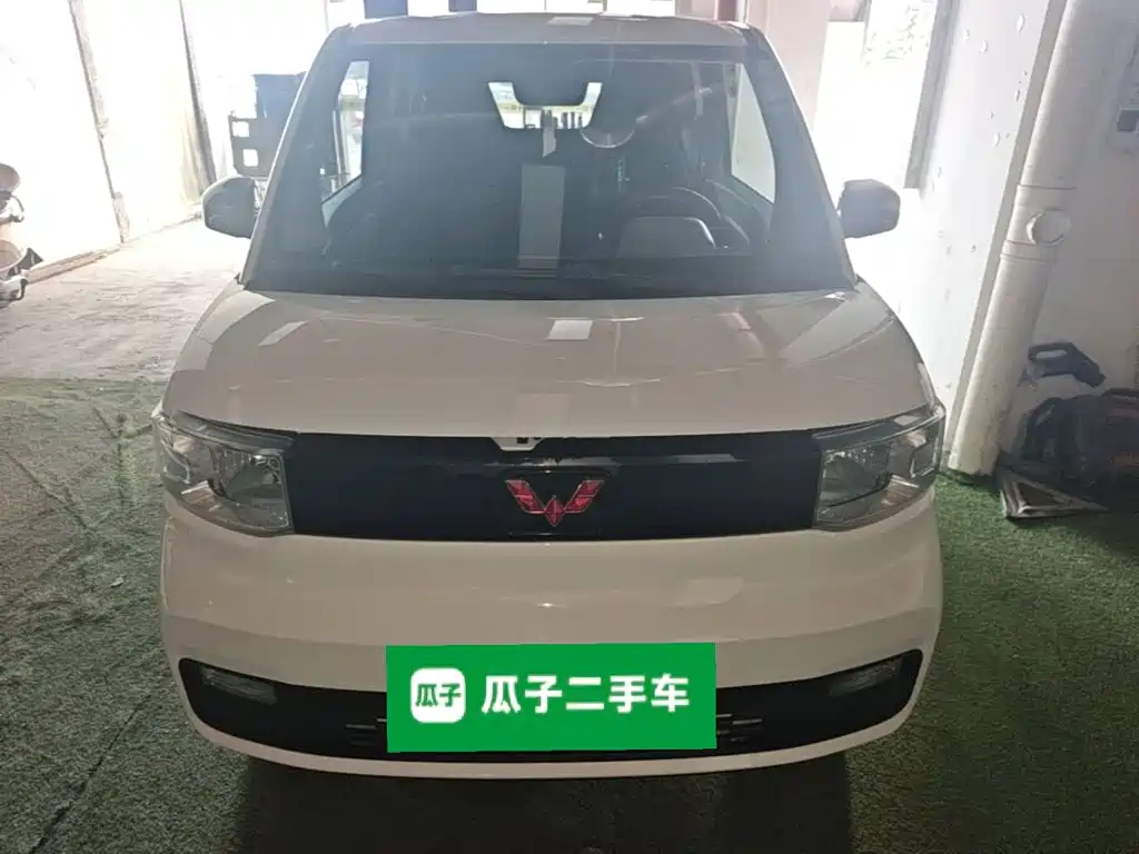 Hongguang MINIEV 2022 Relaxed Lithium Iron Phosphate купить на сайте DeffCars